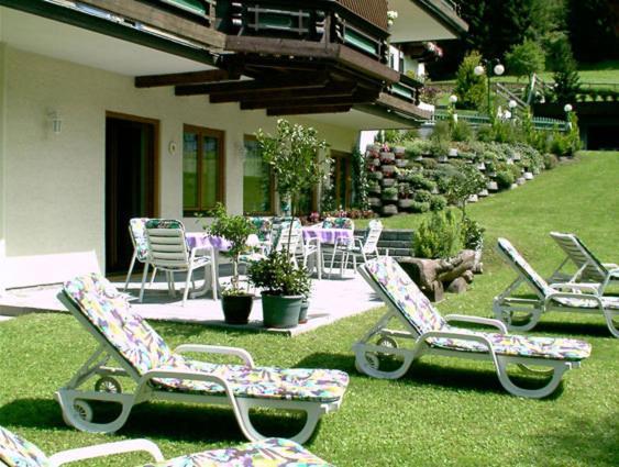 Hotel-Pension Flora Saalbach-Hinterglemm Buitenkant foto
