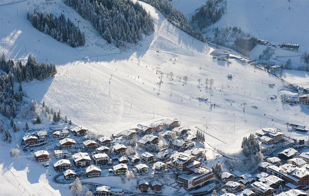 Hotel-Pension Flora Saalbach-Hinterglemm Buitenkant foto