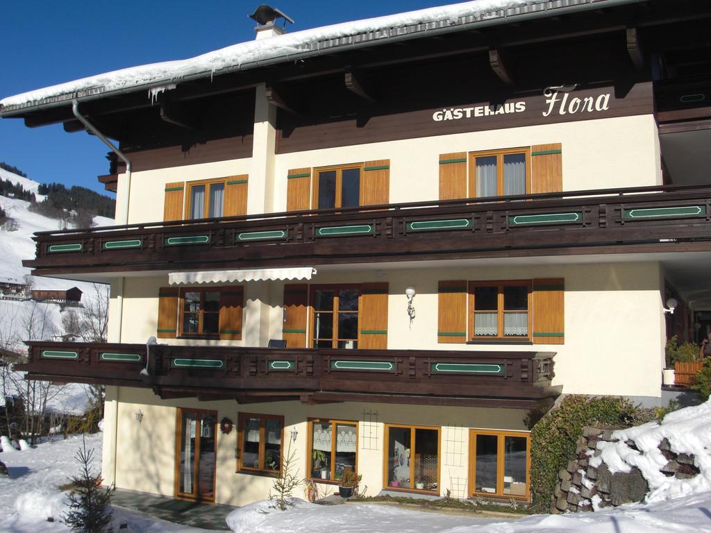 Hotel-Pension Flora Saalbach-Hinterglemm Buitenkant foto